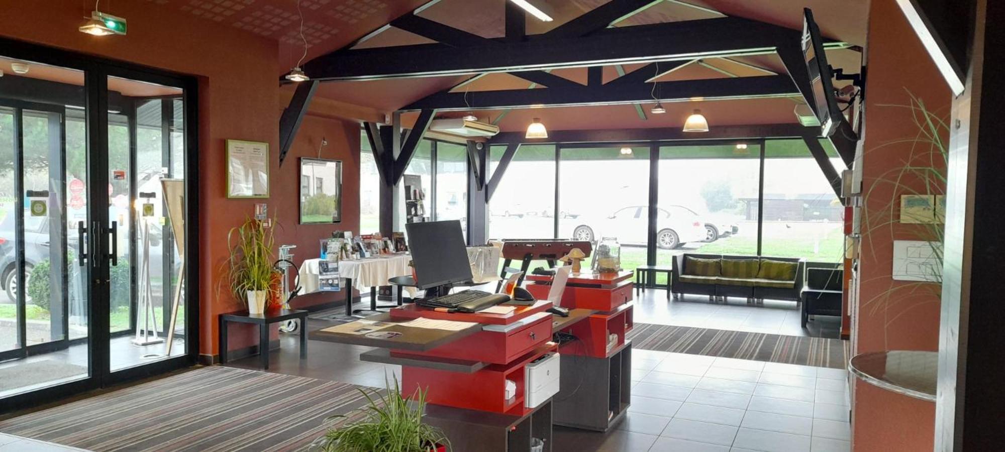 Ibis Styles Segre Hotel Exterior photo